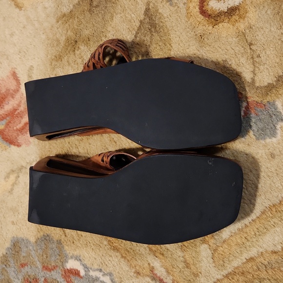 COLE HAAN geometric wedge sandal, Brown leather, size 8.5 - Picture 3 of 7